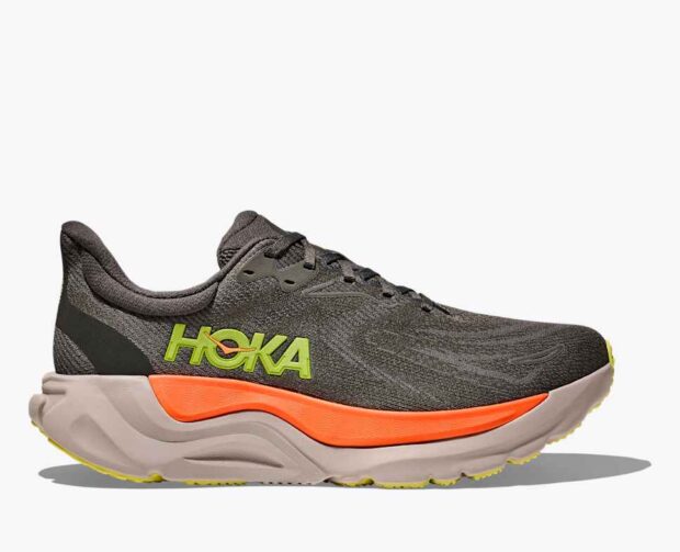 HOKA ARAHI 8